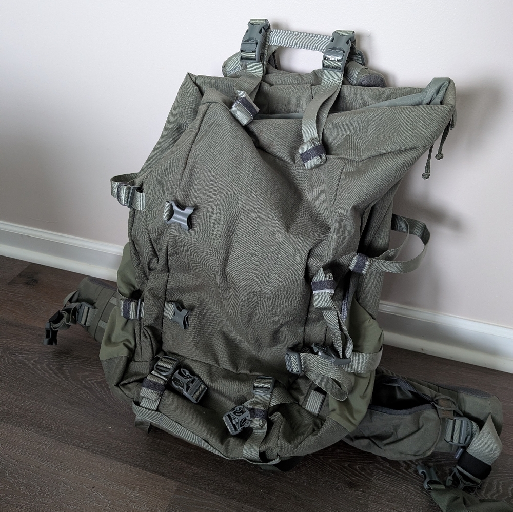 Mystery Ranch Metcalf Pack, Large, with Forager Hip Pocket and Large Double Lid